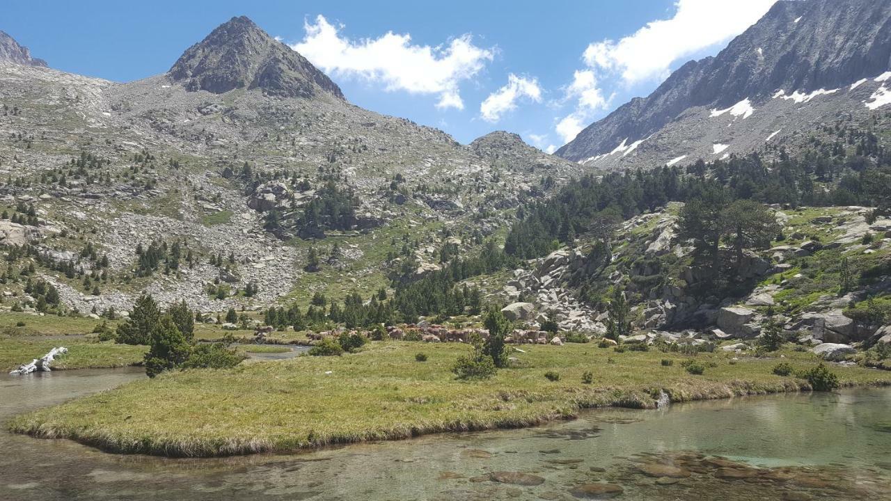 شقة Magic Pirineos Anciles المظهر الخارجي الصورة